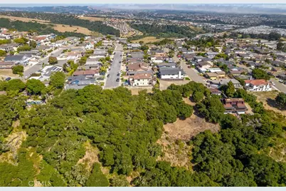 991 Visalia Street, Pismo Beach, CA 93449 - Photo 8