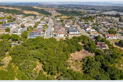 991 Visalia Street, Pismo Beach, CA 93449 - Photo 8