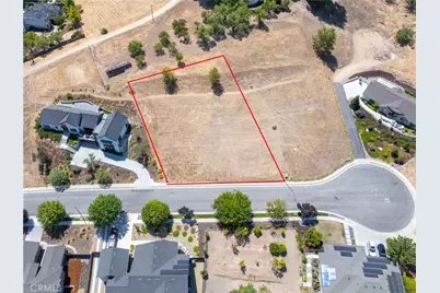 308 Maplewood Court, Paso Robles, CA 93446 - Photo 1