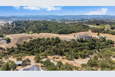 350 Robles Road, Paso Robles, CA 93446 - Photo 8