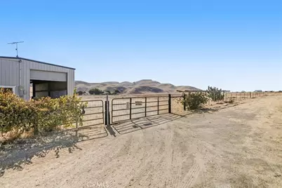 485 S 8 Th Street, Shandon, CA 93461 - Photo 2