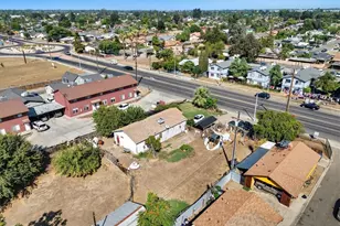 636 E Roosevelt, Visalia, CA 93292 - Photo 18