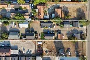 636 E Roosevelt, Visalia, CA 93292 - Photo 14