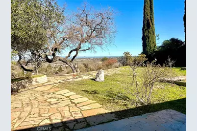 215 Hilltop, Paso Robles, CA 93446 - Photo 2