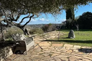 215 Hilltop, Paso Robles, CA 93446 - Photo 2