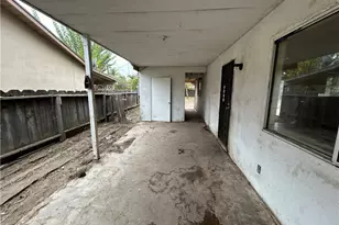 755 H, Parlier, CA 93648 - Photo 22