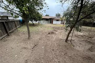 755 H, Parlier, CA 93648 - Photo 24