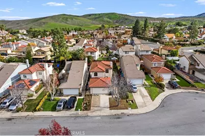 832 Chelsea Court, Simi Valley, CA 93065 - Photo 4