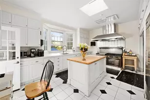 2476 Main St, Cambria, CA 93428 - Photo 10