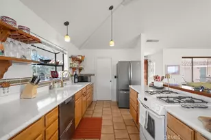 9750 Random Canyon Way, Creston, CA 93432 - Photo 22