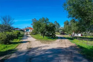 9750 Random Canyon Way, Creston, CA 93432 - Photo 4