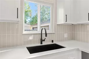 2222 11th, Sacramento, CA 95818 - Photo 24