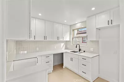 2222 11th, Sacramento, CA 95818 - Photo 8