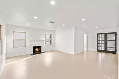 2222 11th, Sacramento, CA 95818 - Photo 4