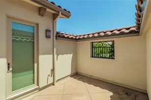 1562 N Empire Ln, Clovis, CA 93619 - Photo 30