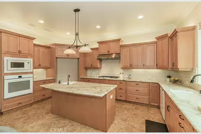 1562 N Empire Lane, Clovis, CA 93619 - Photo 12