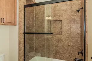 1562 N Empire Ln, Clovis, CA 93619 - Photo 26