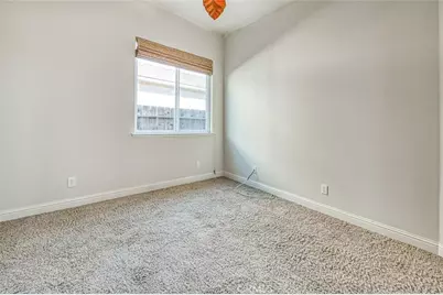 2824 E Omaha, Fresno, CA 93720 - Photo 24