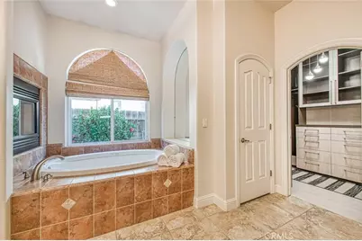 2824 E Omaha, Fresno, CA 93720 - Photo 28