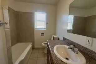 422 N Glenn, Fresno, CA 93701 - Photo 8