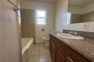 422 N Glenn, Fresno, CA 93701 - Photo 6