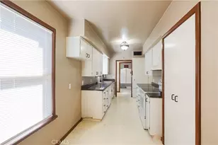 2038 H, Merced, CA 95340 - Photo 12