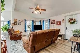 51 Quinta Ct, Paso Robles, CA 93446 - Photo 10