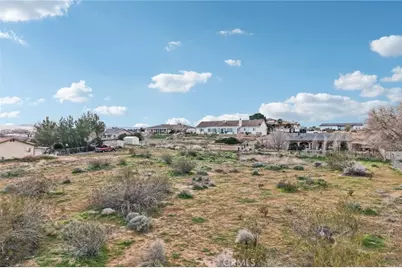 16531 Ponca, Victorville, CA 92392 - Photo 10