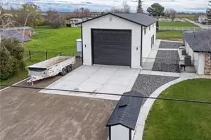 1559 Daphne, Yuba City, CA 95993 - Photo 10