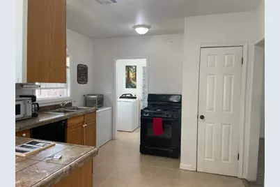 431 Douglas, Bakersfield, CA 93308 - Photo 10