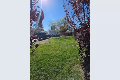 431 Douglas, Bakersfield, CA 93308 - Photo 2