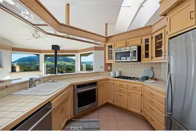 957 Skyline Drive, San Luis Obispo, CA 93405 - Photo 10