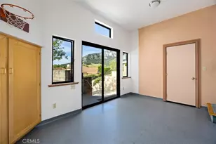 957 Skyline Dr, San Luis Obispo, CA 93405 - Photo 32