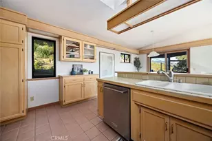 957 Skyline Dr, San Luis Obispo, CA 93405 - Photo 12