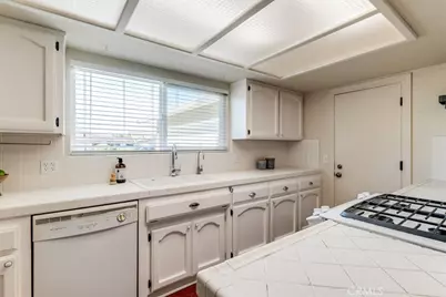 818 Wade, Paso Robles, CA 93446 - Photo 14