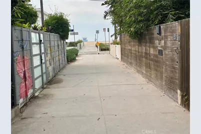 25 Galleon, Marina del Rey, CA 90292 - Photo 30