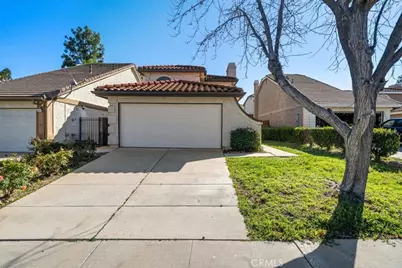 832 Chelsea Court, Simi Valley, CA 93065 - Photo 2