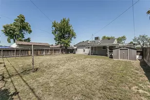 2053 Mayfair Dr, Fresno, CA 93703 - Photo 24