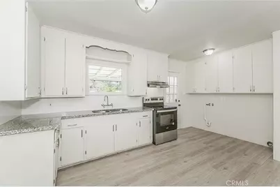 2053 Mayfair Drive, Fresno, CA 93703 - Photo 8