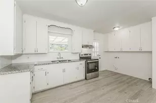 2053 Mayfair Dr, Fresno, CA 93703 - Photo 8