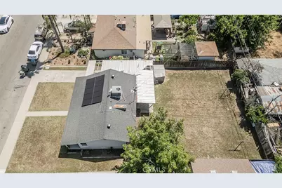 2053 Mayfair Drive, Fresno, CA 93703 - Photo 38