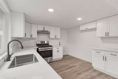 1127 J, Reedley, CA 93654 - Photo 4