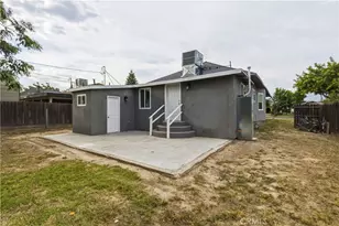 1127 J, Reedley, CA 93654 - Photo 22