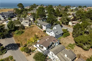 675 Huntington, Cambria, CA 93428 - Photo 30