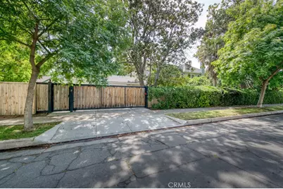 605 E Home Avenue, Fresno, CA 93728 - Photo 56