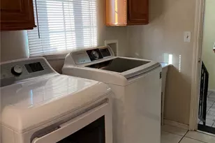 10322 Rincon Ave, Pacoima, CA 91331 - Photo 14