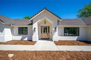 1090 Jordan Ln, Templeton, CA 93465 - Photo 2