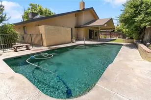 7308 Budge Way, Bakersfield, CA 93309 - Photo 34