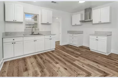 309 S Myrtle, Bakersfield, CA 93304 - Photo 2