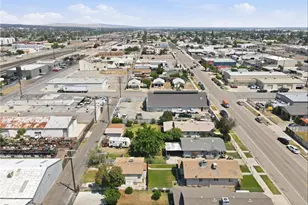 410 E 21st, Bakersfield, CA 93305 - Photo 8